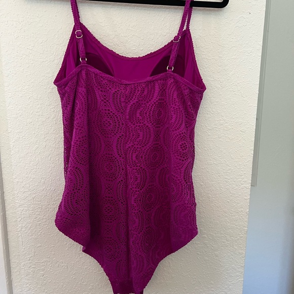 Catalina Swimsuit - Picture 2 of 3